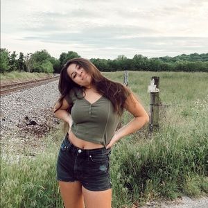 Meet your Posher, Madison